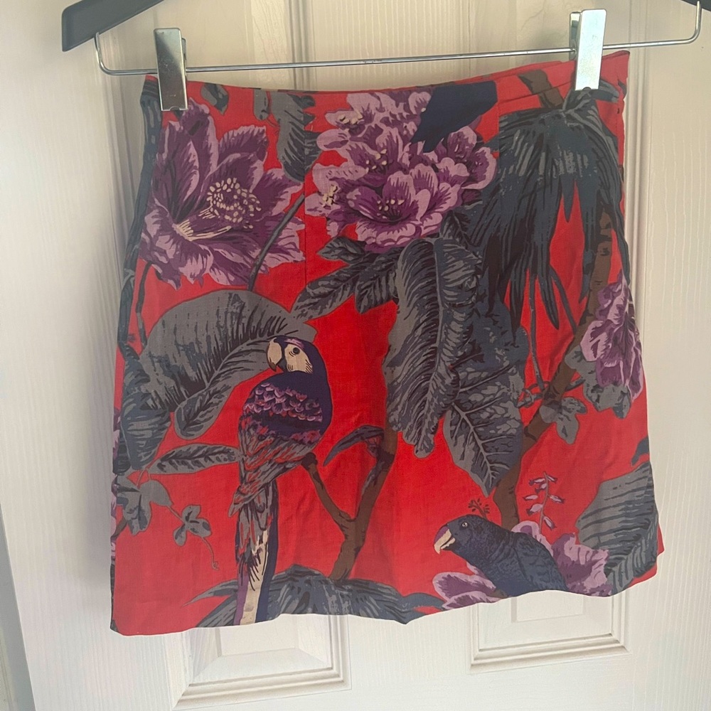 Wrap tropical jungle print mini skirt in red